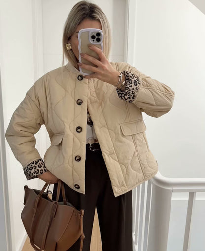 Leopar Detaylı Kapitone Ceket